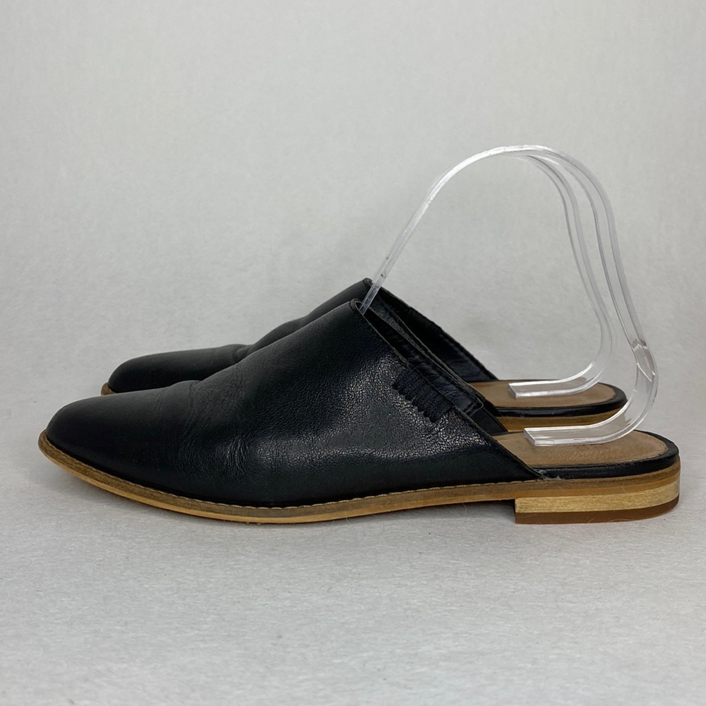 Frye "Fenn Mule" Leather Slip-On Almond Toe Shoes, Black, Women's size 7.5